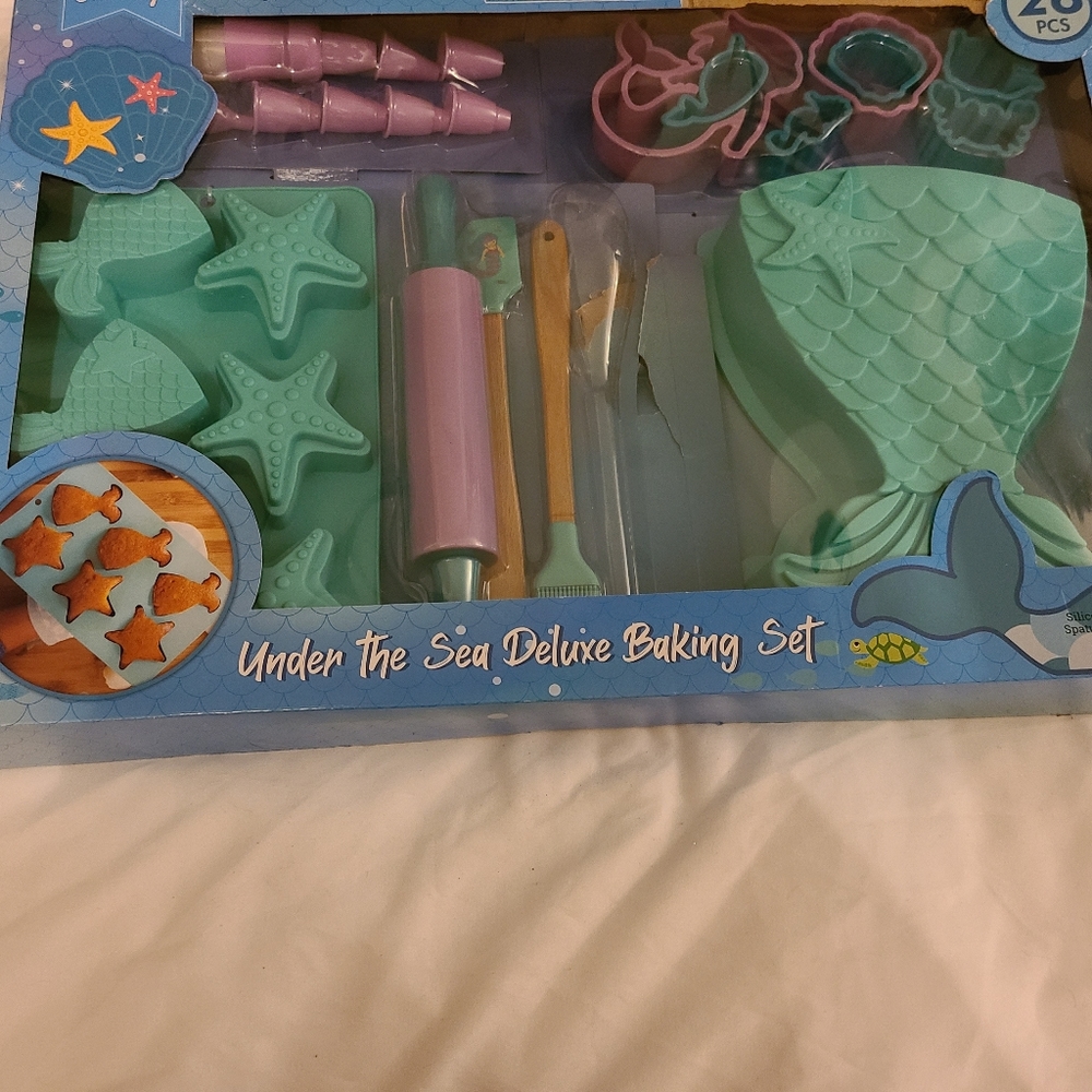 Under The Sea Deluxe Mermaid Baking Set 🧜‍♀️ - Picture 9 of 10